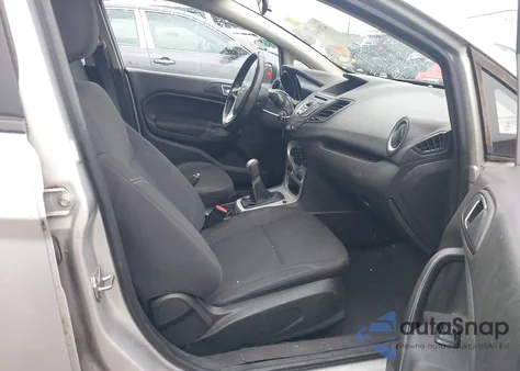 2015 Ford Fiesta Se z USA, uszkodzony, nr VIN 3FADP4EJ5FM152745